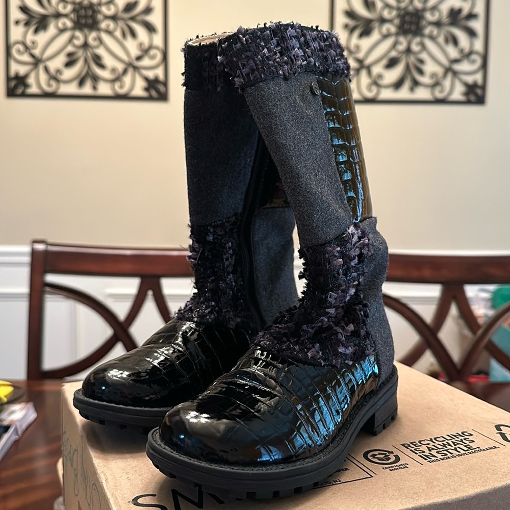 Black and gray boots